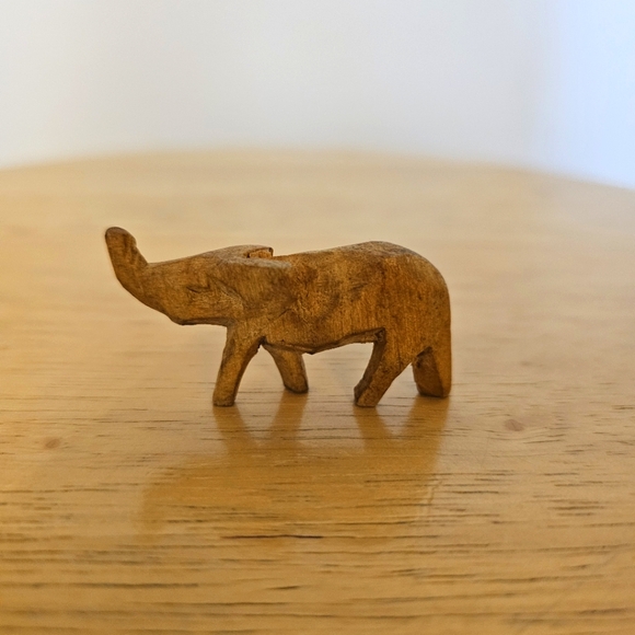 Elephant Wooden - Picture 2 of 6